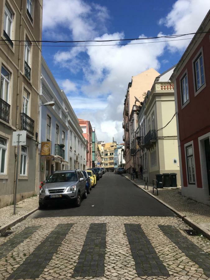 Jardim Das Amoreiras Central Apartment Lisbona Esterno foto